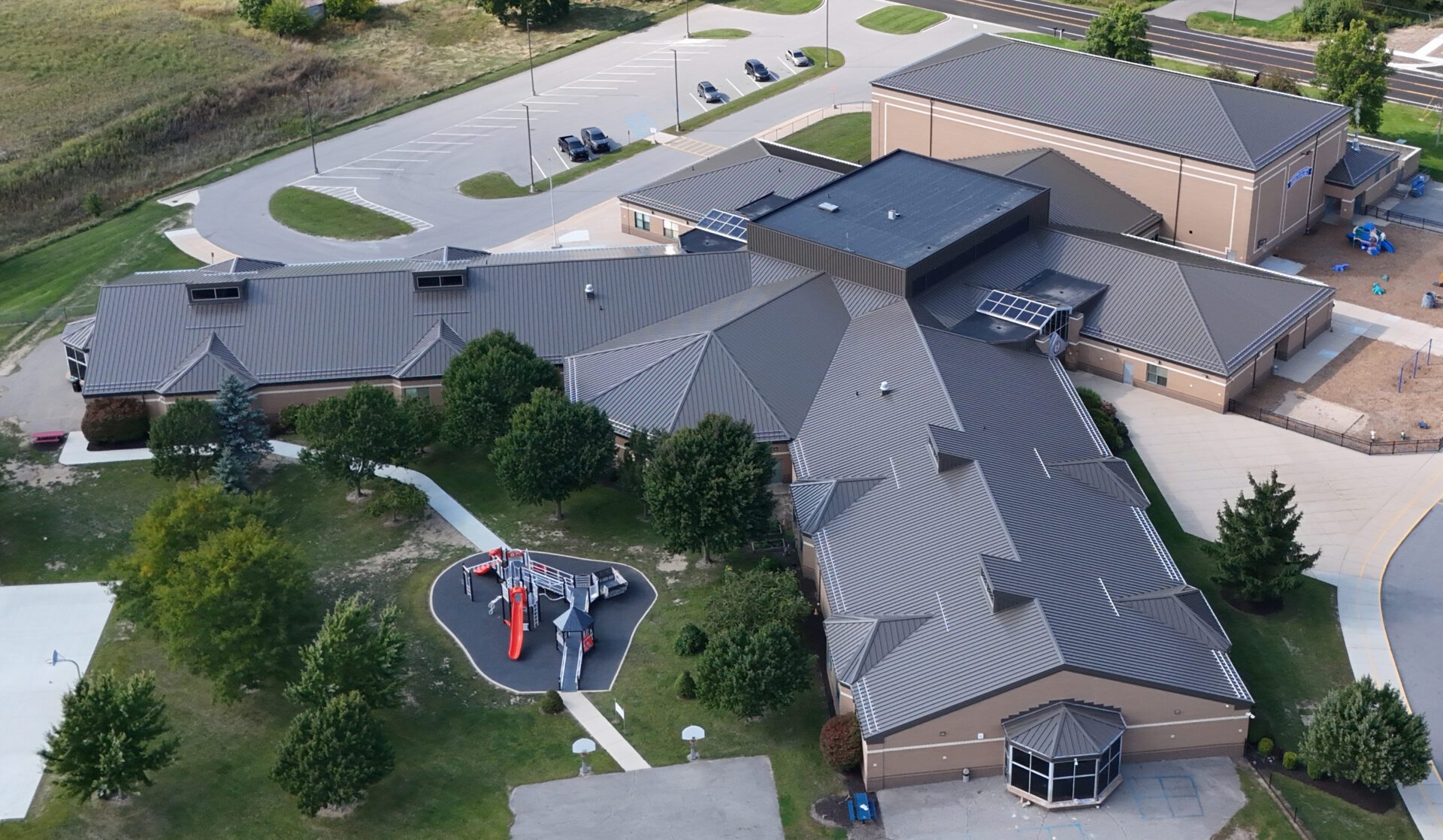 commercial metal roofing installers